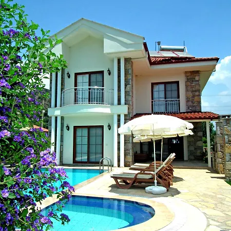 Busra 4 Bedrooms Villa Dalyan