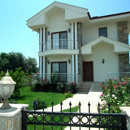 Busra 4 Bedrooms *